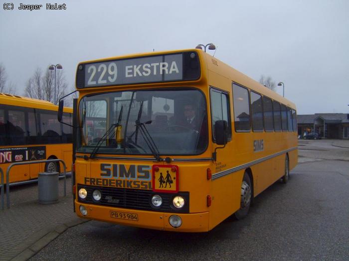 Sims Turistbiler/Absalon Bus 2, Frederikssund St. - Linie 229E Ekstra