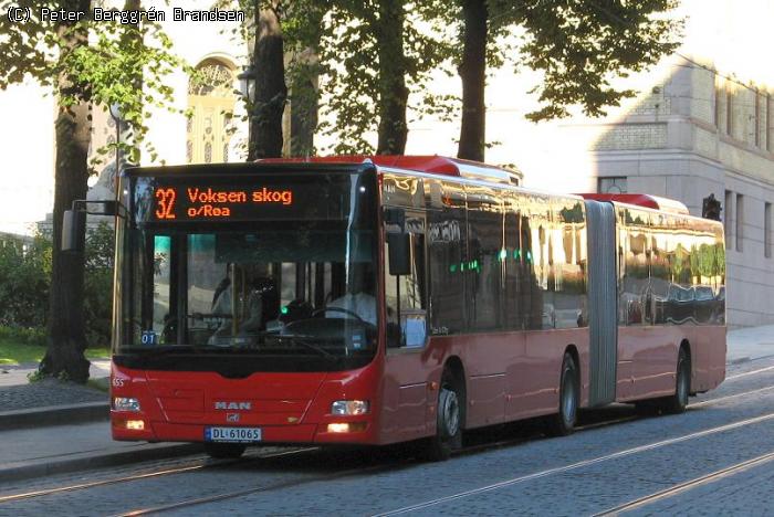 UniBuss 655, Stortingsgata - Linie 32