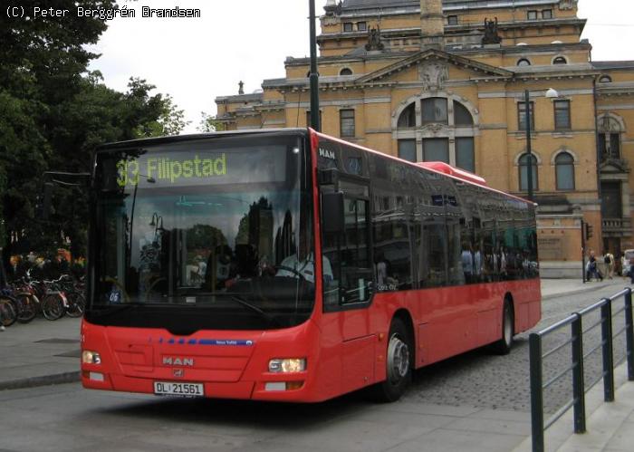 UniBuss 501, Nationaltheatret - Linie 33