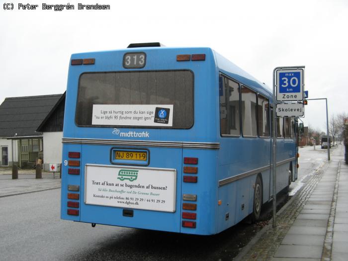 De Grønne Busser 9, Storegade, Fårvang - Rute 313