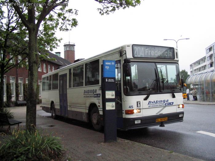 Papuga Bus 45, Fredericia St. - Rute 216