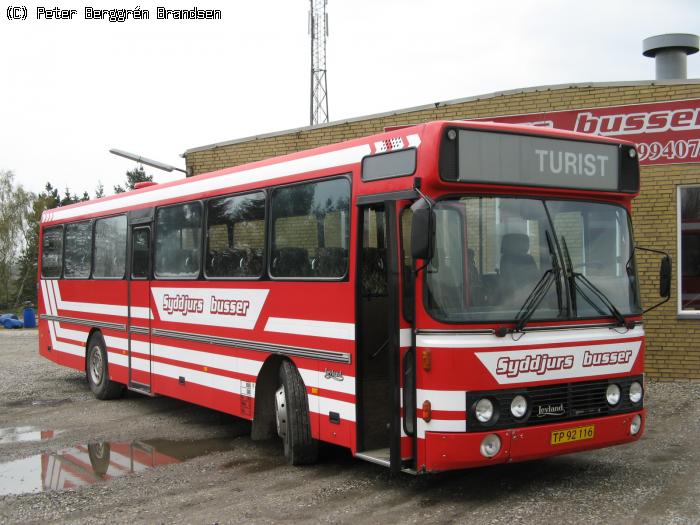 Syddjurs Busser TP92116, Garagen i Hornslet