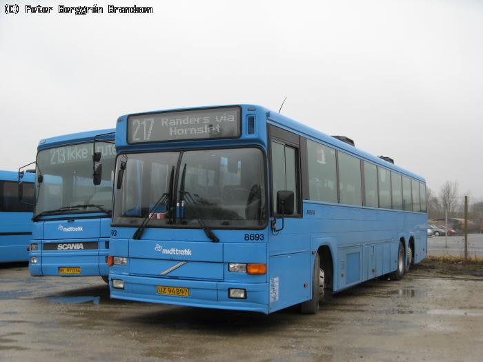 Arriva 8693, garagen i Randers