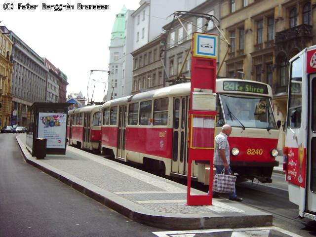 DP Praha 8240, Bílá Labut